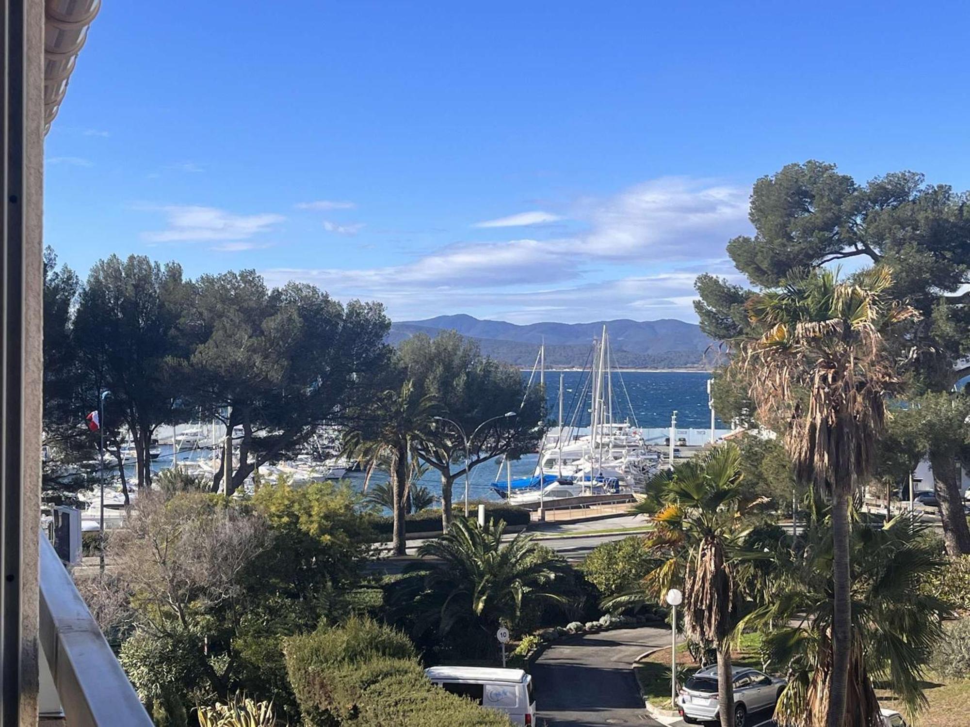 Studio Cabine A St-Raphael Avec Terrasse Et Parking, A 100M De La Plage - Fr-1-226A-23 Saint-Raphaël Buitenkant foto